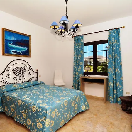 Holiday home Comfortable Holiday In Yaiza With Swimming Pool *